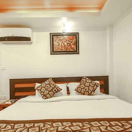 Hotel Shreesu Kathmandu Esterno foto