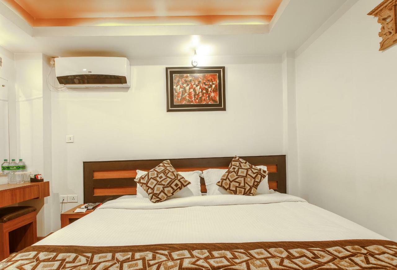 Hotel Shreesu Kathmandu Esterno foto