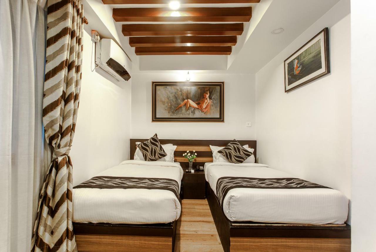 Hotel Shreesu Kathmandu Esterno foto