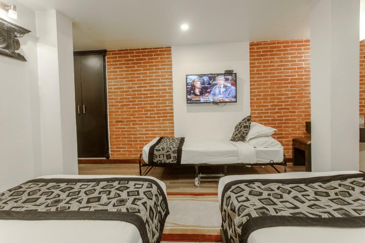 Hotel Shreesu Kathmandu Esterno foto