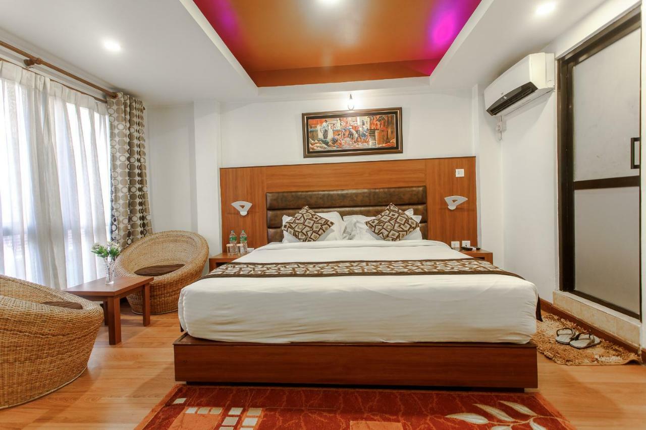 Hotel Shreesu Kathmandu Esterno foto