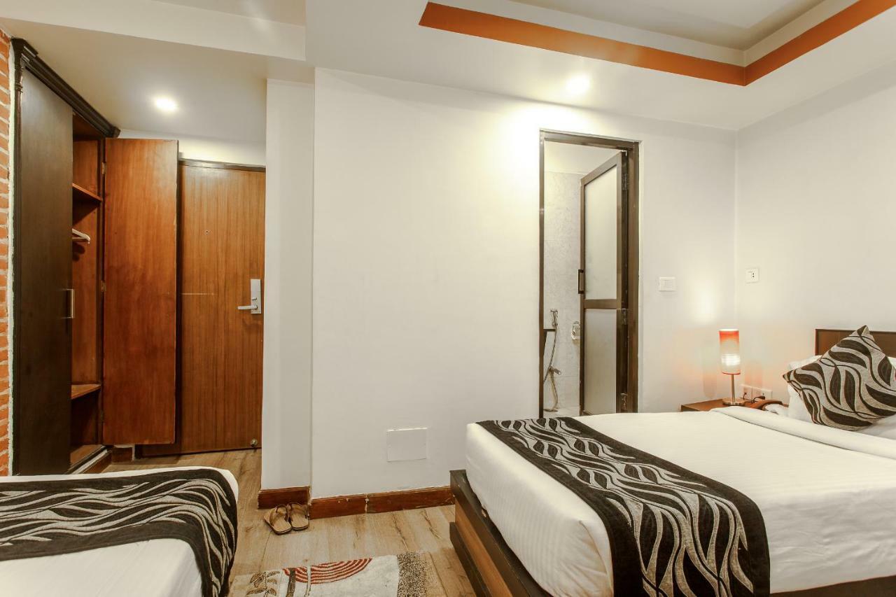 Hotel Shreesu Kathmandu Esterno foto