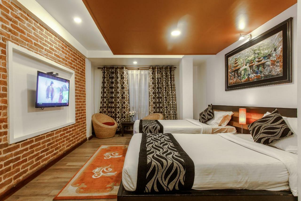 Hotel Shreesu Kathmandu Esterno foto