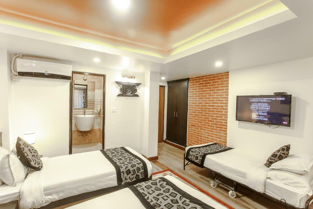 Hotel Shreesu Kathmandu Esterno foto