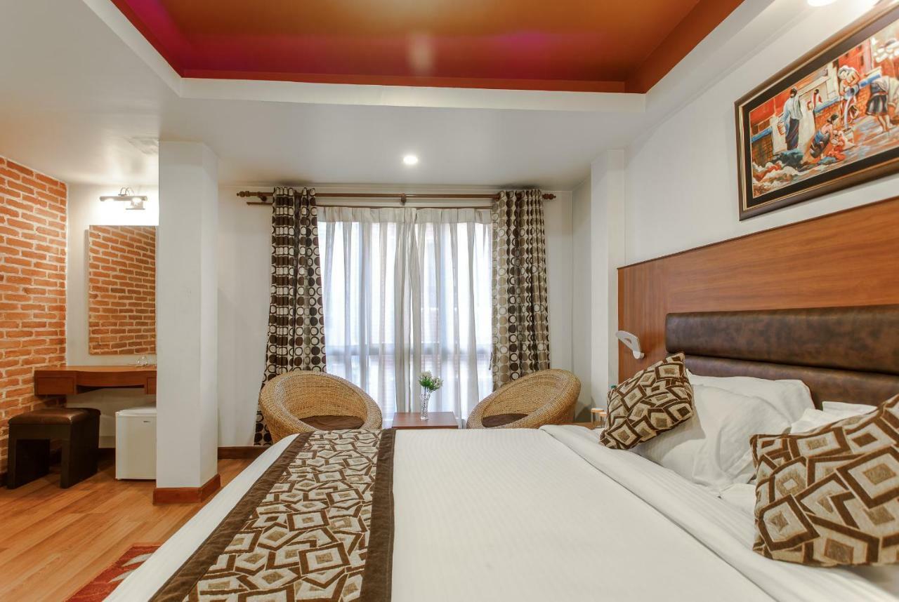 Hotel Shreesu Kathmandu Esterno foto